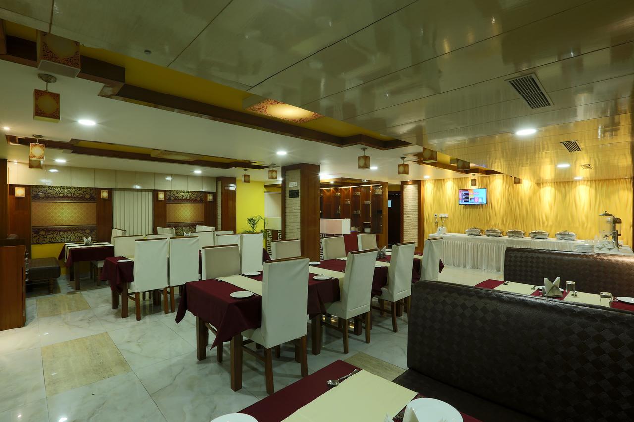 Hotel Sj International Guwahati Luaran gambar